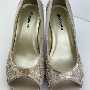 Flexisole Women's Chic Cream Peep-Toe Heels